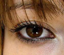Естественный макияж для карих глаз