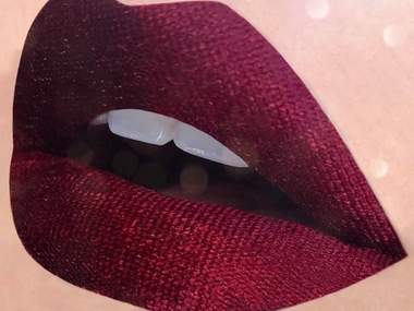 Instagram-тренды: бархатные губы, брови-перья, светодиодные ногти