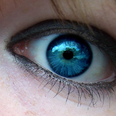 Дневной макияж для голубых глаз
